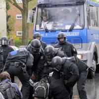 _DSC3921 Polizeieinsatz - Demonstration in Hamburg Barmbek. | 